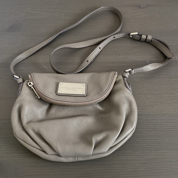 Marc Jacobs Natasha Bag New York Mini Crossbody Cement Gray - Picture 12 of 12